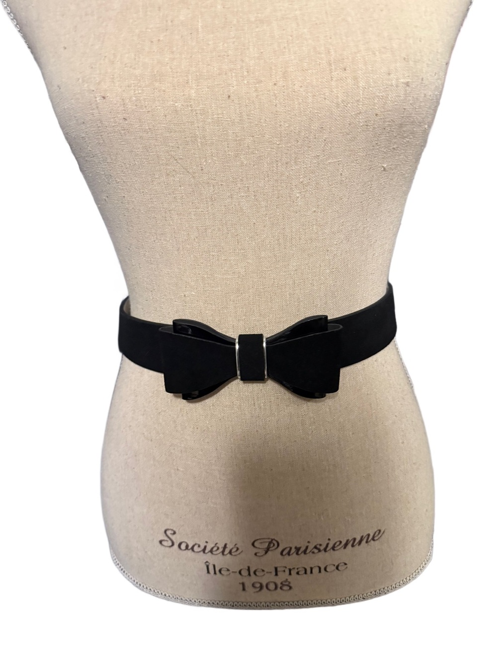 NWT White House Black Market (WHBM) Black Velvet Bow Stretch Belt - Size M
